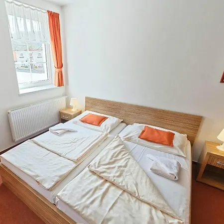 Отель Hotel Hukvaldy *